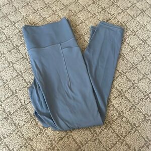 Women’s large salutation stash tight legging dusty blue